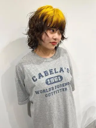 ミディアム カラー 網谷 萌夏のヘアスタイル