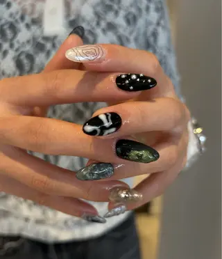 ネイル SEINA_ NAIL🐈‍⬛💗のネイルデザイン