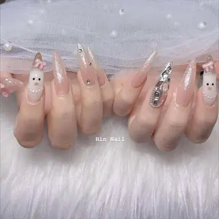 ネイル Hin Nailsのネイルデザイン