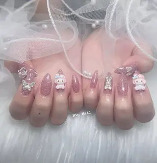 ネイル Hin Nailsのネイルデザイン