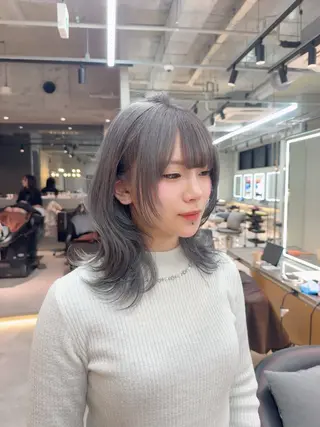 ミディアム カラー ヘアアレンジ ARIA💎縮毛矯正 ブリーチ💎複雑履歴のヘアスタイル
