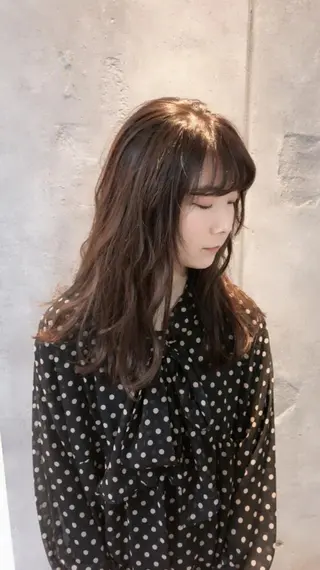 セミロング カラー 大久保 遥日のヘアスタイル