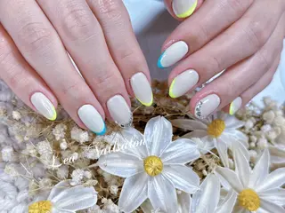 ミディアム カラー ネイル Le’a NailSalonのネイルデザイン