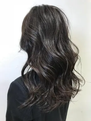 カラー .MANA. 【艶髪ロング】のヘアスタイル