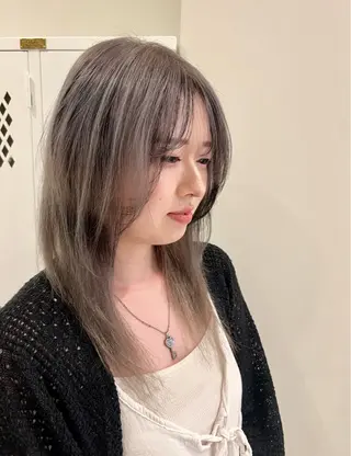 セミロング カラー 興津/韓国レイヤー ダブルカラー美髪縮毛のヘアスタイル