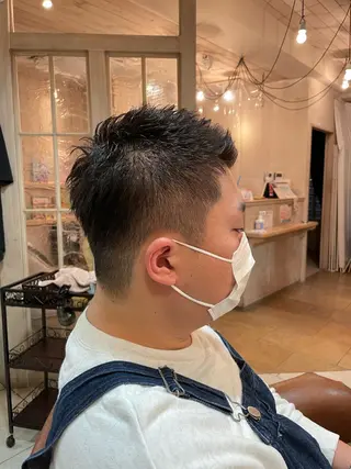 メンズ ショートカットなら 前平友慈のヘアスタイル