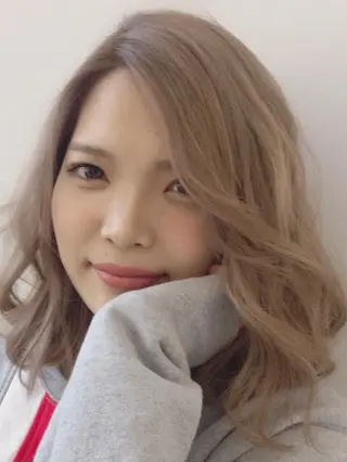 ミディアム カラー ✨️美髪矯正×似合わ せ艶カラー✨藤田透のヘアスタイル