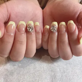 ネイル STELLA 大西南帆のマツエク・マツパデザイン
