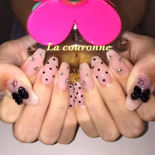 ネイル Lacouronne NATSUMIのネイルデザイン