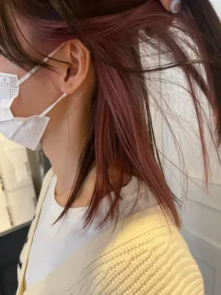 ミディアム カラー パーマ ヘアアレンジ メンズ キッズ ネイル マツエク・マツパ アイブロウ ウルフレイヤーカット /チヒロのヘアスタイル