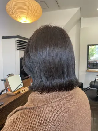 ミディアム 三國 栞音のヘアスタイル