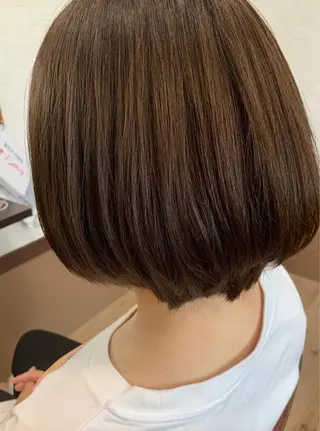 ショート カラー 中本 愛理のヘアスタイル