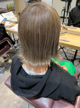 ミディアム 前田 輝のヘアスタイル