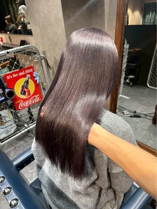 セミロング カラー ravens デザインカラーのヘアスタイル