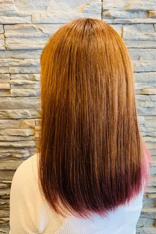 セミロング カラー 佐藤 匠のヘアスタイル