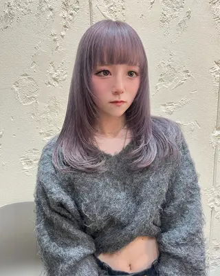 セミロング カラー ハイトーン🦢 Natsumiのヘアスタイル