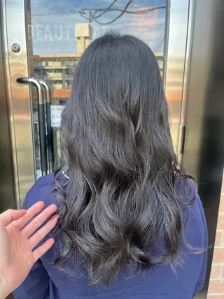 ロング カラー 久木原 ゆりのヘアスタイル