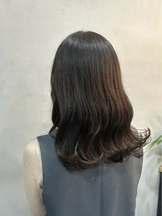 ミディアム カラー ルプラボウ りく/艶カラーのヘアスタイル
