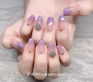 ネイル R inのネイルデザイン