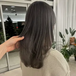 ロング 古畑 愛美のヘアスタイル
