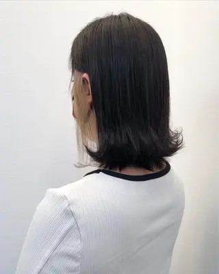 カラー ツノガイ エリのヘアスタイル