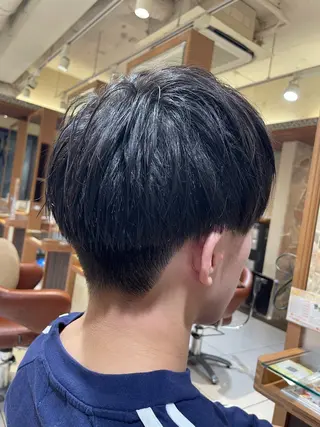 メンズ 新宿/ハイトーン カラー/AKI🍎のヘアスタイル