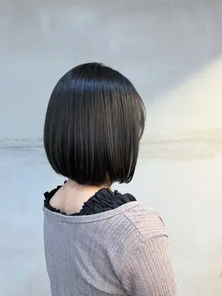 ミディアム 中尾 咲音のヘアスタイル