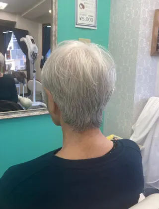 ショート 田牧 みゆきのヘアスタイル