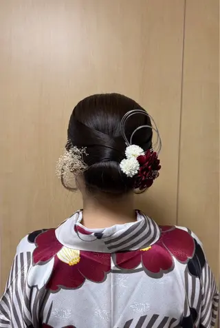 ロング ヘアアレンジ YEAST所属・白井 史菜のヘアスタイル