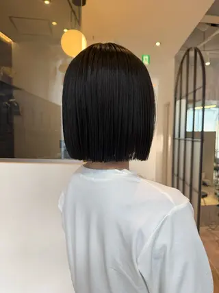 ミディアム 須藤 優真 切りっぱなしボブのヘアスタイル