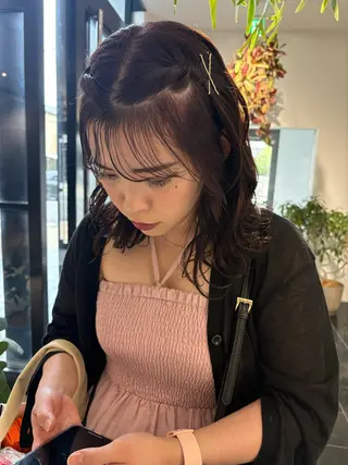 ミディアム カラー Yui⭐️ 透け感カラーのヘアスタイル