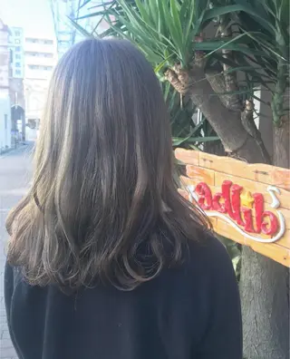 セミロング 玉木 育実のヘアスタイル