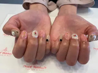ネイル ネイルリボン 受付スタッフのネイルデザイン