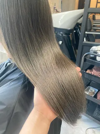 ロング ✨色持ちの良い艶 カラー✨蟹江真世のヘアスタイル