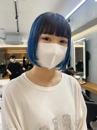 ミディアム カラー センターパート/ 暖色カラーayuのヘアスタイル