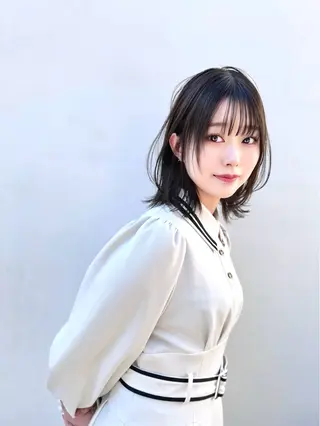 ミディアム けんけん cachecacheのヘアスタイル