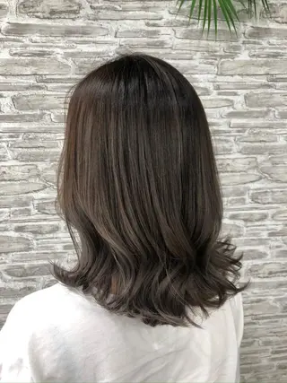 ミディアム カラー 韓国ヘア🤍髪質改善 🇰🇷AKANEのヘアスタイル