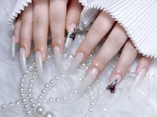 ネイル H3 Nail Tsuki🦋💙のネイルデザイン