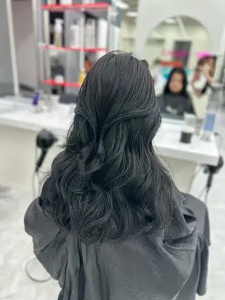 カラー *トレンド韓国スタイ ル🇰🇷モデル募集のヘアスタイル