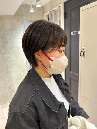 ショート カラー 小野 明日香のヘアスタイル