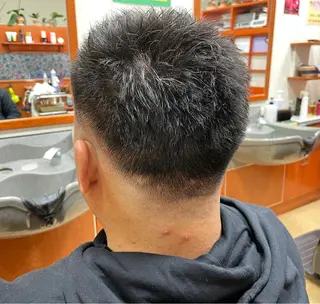 メンズ 吉村 拓也のヘアスタイル
