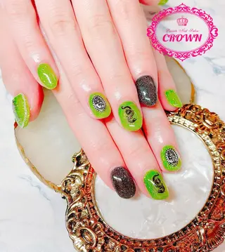 ネイル CROWN プライベートサロンのネイルデザイン