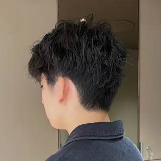 ショート パーマ maison mile所属・Akari暖色カラー /レイヤーカットのヘアスタイル