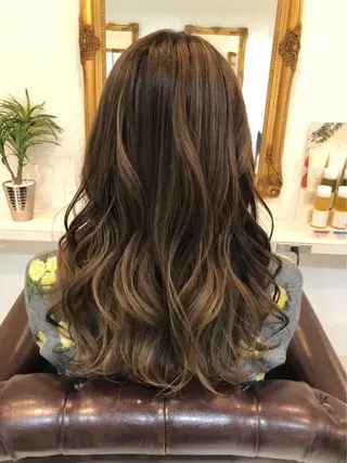 ロング カラー ヘアアレンジ 🦋レイヤー特化/ 羽エク/ナツミ🦋のヘアスタイル