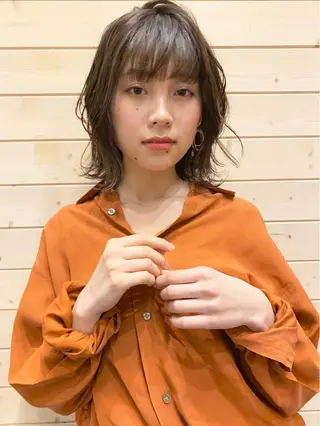 ミディアム カラー パーマ 安達 俊亮のヘアスタイル