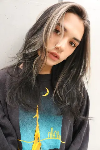 セミロング カラー 似合わせカラーパーマ 🌿kitin米川のヘアスタイル