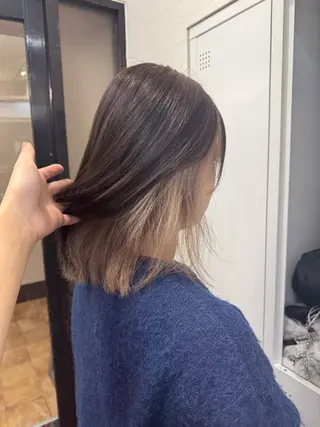 セミロング 横浜🦋ハイトーン 🫐シャドウルーツのヘアスタイル