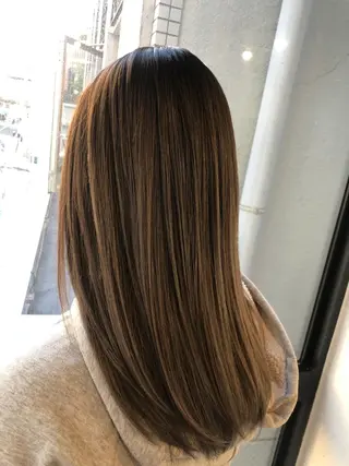 セミロング カラー 髪質改善&ブリーチ 伊勢 祐一郎のヘアスタイル