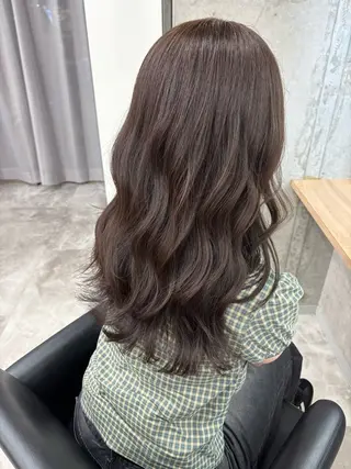 ロング 長谷川 日南のヘアスタイル
