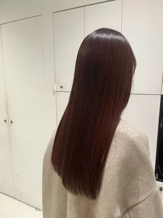 カラー Louwe 小島のヘアスタイル